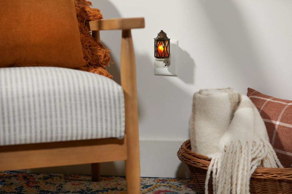 Farmhouse Lantern ScentPlug® Diffuser w/ Light